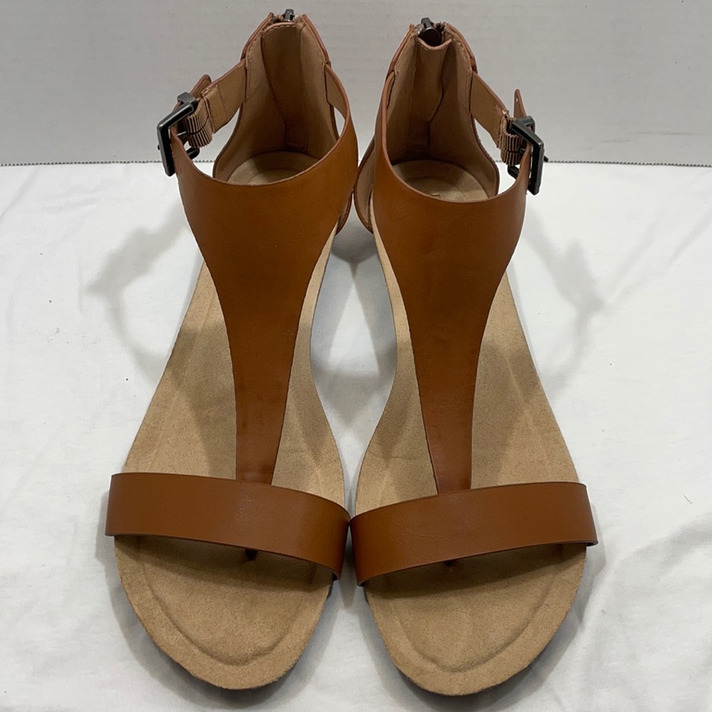 Kenneth Cole Reaction sandals